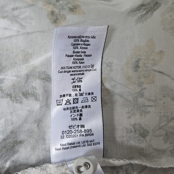 Laura Ashley Floral Ruffle Sleeve and Plaid Accents Dress Size 4 - Picture 10 of 11